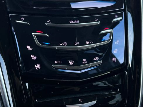 Used 2020 Cadillac Escalade ESV Premium Luxury AWD/4WD image 32