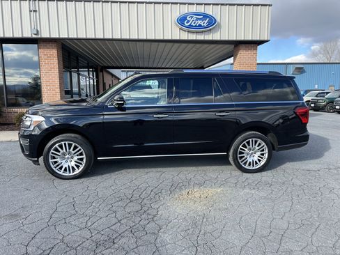 Used 2023 Ford Expedition Max Limited image 1