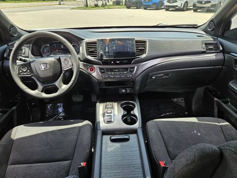 Used 2022 Honda Pilot Sport image 13
