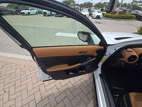 Used 2024 Lexus IS 350 F Sport RWD image 13