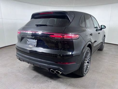 Certified 2023 Porsche Cayenne S AWD/4WD image 7
