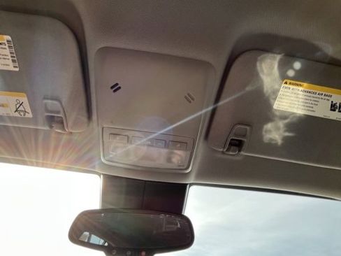 Used 2018 Chevrolet Trax LS image 49