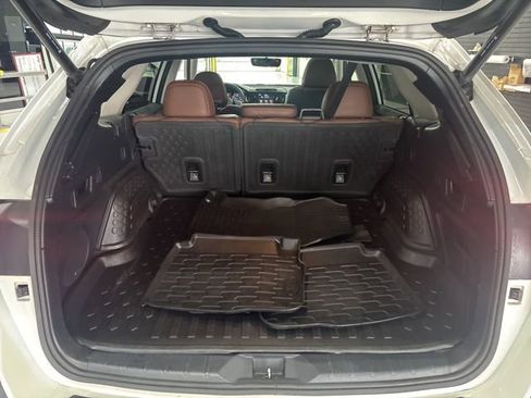 Used 2022 Subaru Outback Touring XT AWD/4WD image 32