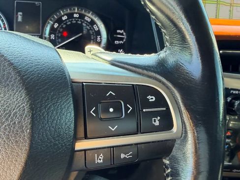 Used 2017 Lexus LX 570 4WD w/ Luxury Package image 26