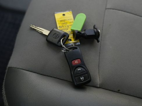 Used 2016 Nissan NV 1500 SV RWD image 33