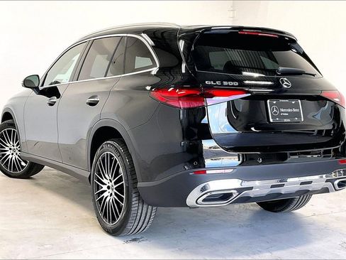 New 2026 Mercedes-Benz GLC 300 image 12