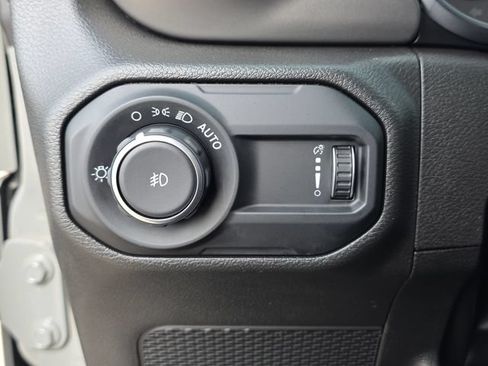 Used 2023 Jeep Wrangler Unlimited Sport AWD/4WD image 27