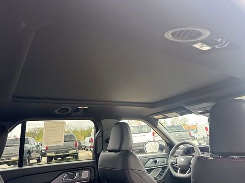 New 2026 Ford Explorer ST image 21