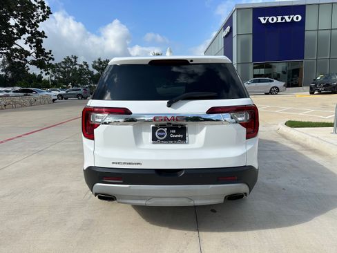 Used 2022 GMC Acadia SLE image 5