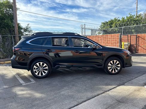 Used 2023 Subaru Outback Limited image 8