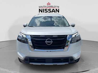 Used 2025 Nissan Pathfinder SL