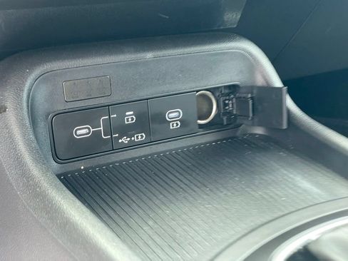 Used 2025 Hyundai Kona SEL AWD/4WD image 22