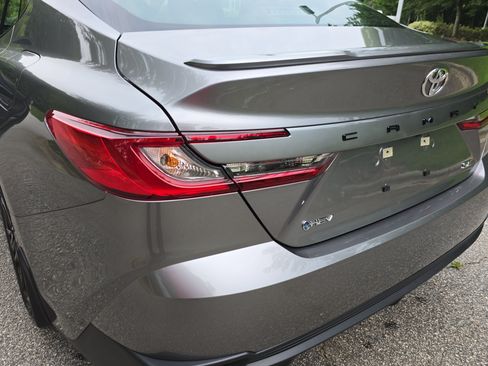Used 2026 Toyota Camry SE FWD image 31
