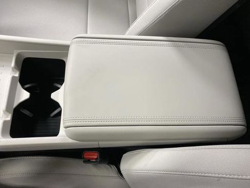 New 2026 Hyundai Santa Fe SE image 18