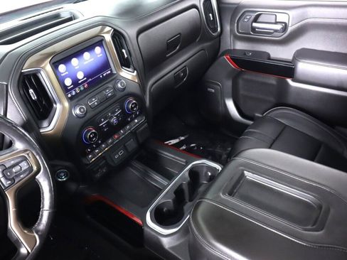 Used 2019 Chevrolet Silverado 1500 High Country image 42