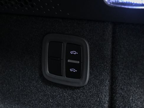 New 2025 Porsche Macan Turbo Electric image 33