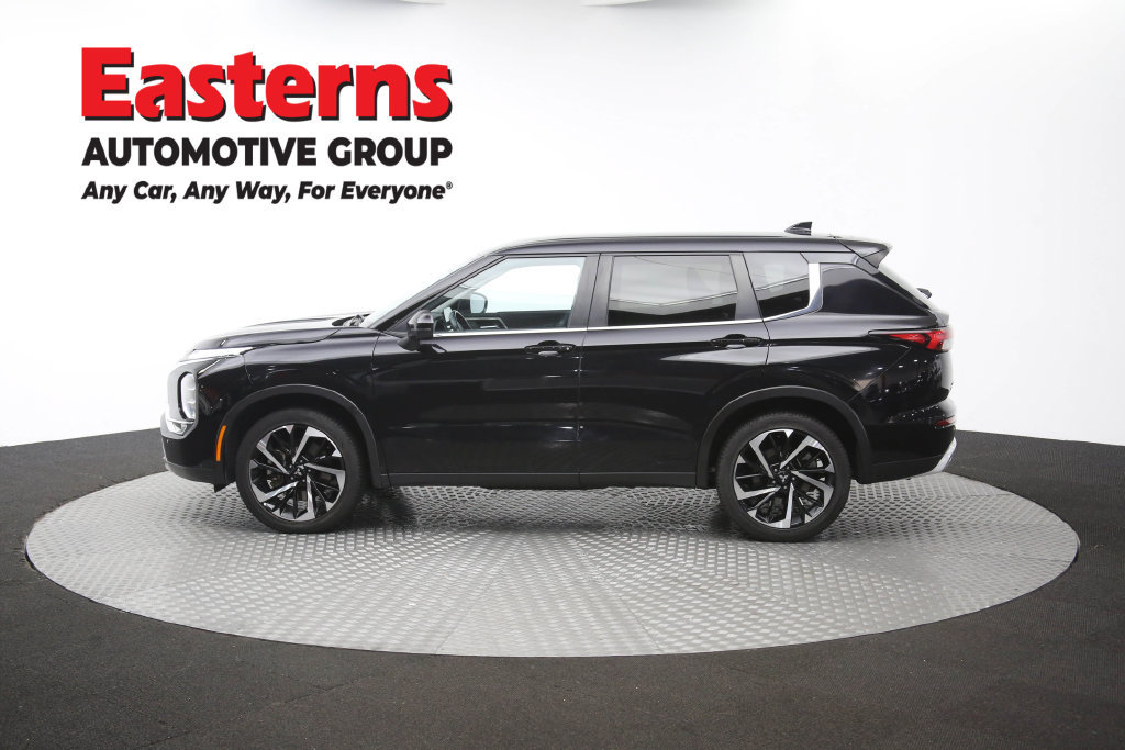 Used 2024 Mitsubishi Outlander SE FWD image 62