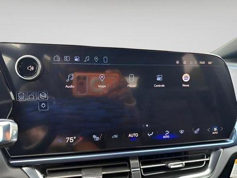 New 2026 Chevrolet Equinox EV LT FWD image 23