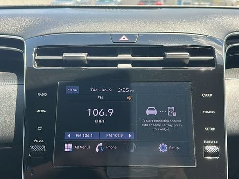 Used 2022 Hyundai Santa Cruz SE FWD image 23