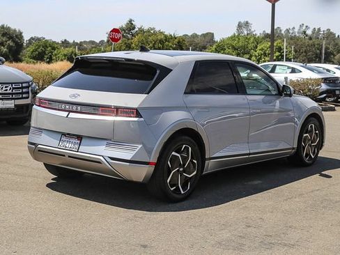 Certified 2023 Hyundai Ioniq 5 Limited RWD image 5