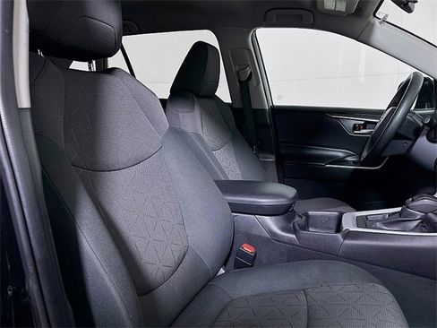 Used 2024 Toyota RAV4 XLE image 27