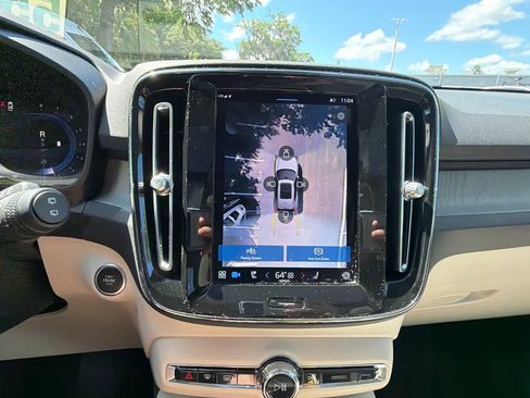 Certified 2023 Volvo XC40 B5 Ultimate w/ Protection Package Premier AWD/4WD image 68