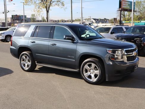 Used 2019 Chevrolet Tahoe LT image 2