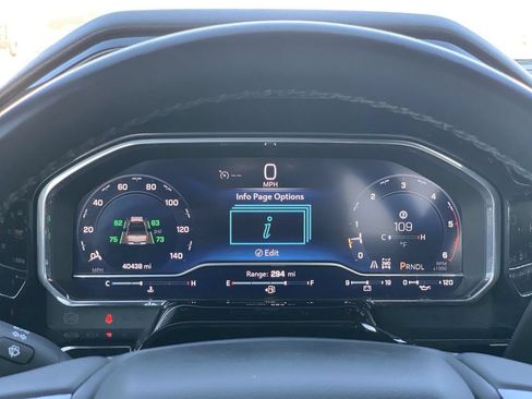 Certified 2025 Chevrolet Silverado 2500 LT w/ Convenience Package AWD/4WD image 9