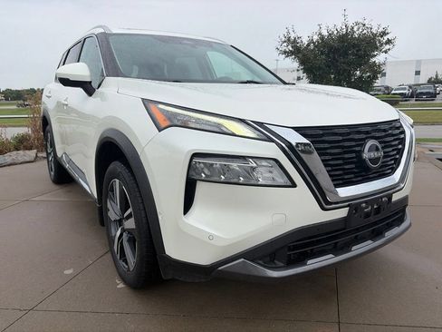 Used 2023 Nissan Rogue SL w/ SL Premium Package AWD/4WD image 2