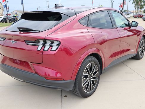 Used 2025 Ford Mustang Mach-E Premium AWD/4WD image 5
