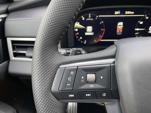 New 2026 Mitsubishi Outlander AWD image 17