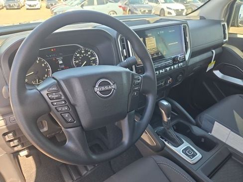 New 2026 Nissan Frontier SV w/ Tow Package AWD/4WD image 15