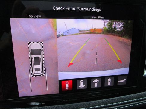 New 2027 Chrysler Pacifica Select w/ Family Tech Group FWD image 50