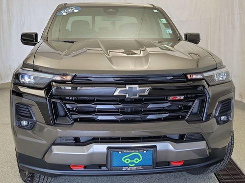 Certified 2024 Chevrolet Colorado Z71 w/ Advanced Trailering Package AWD/4WD image 4