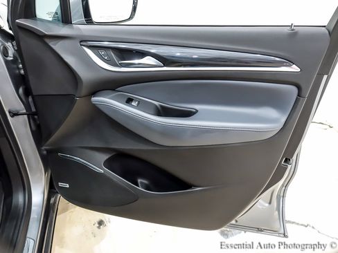 Used 2024 Buick Enclave Premium image 33