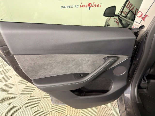 Used 2024 Tesla Model Y Performance AWD/4WD image 27