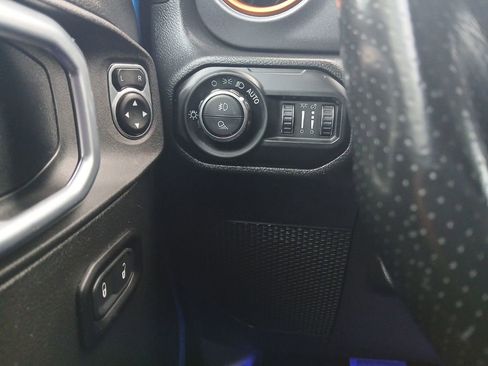 Used 2021 Jeep Gladiator Mojave image 12