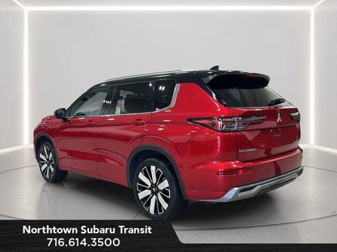 Used 2025 Mitsubishi Outlander SEL AWD/4WD image 3