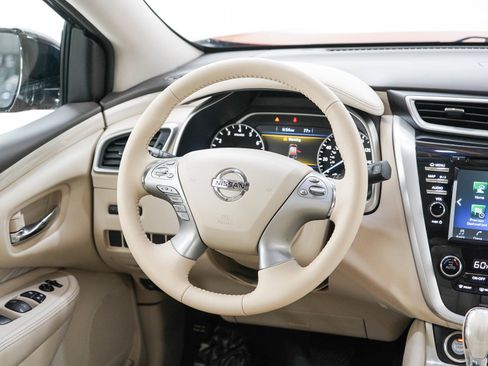 Used 2016 Nissan Murano SV AWD/4WD image 14