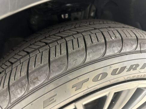 Used 2025 Lexus RX 350 Premium image 12