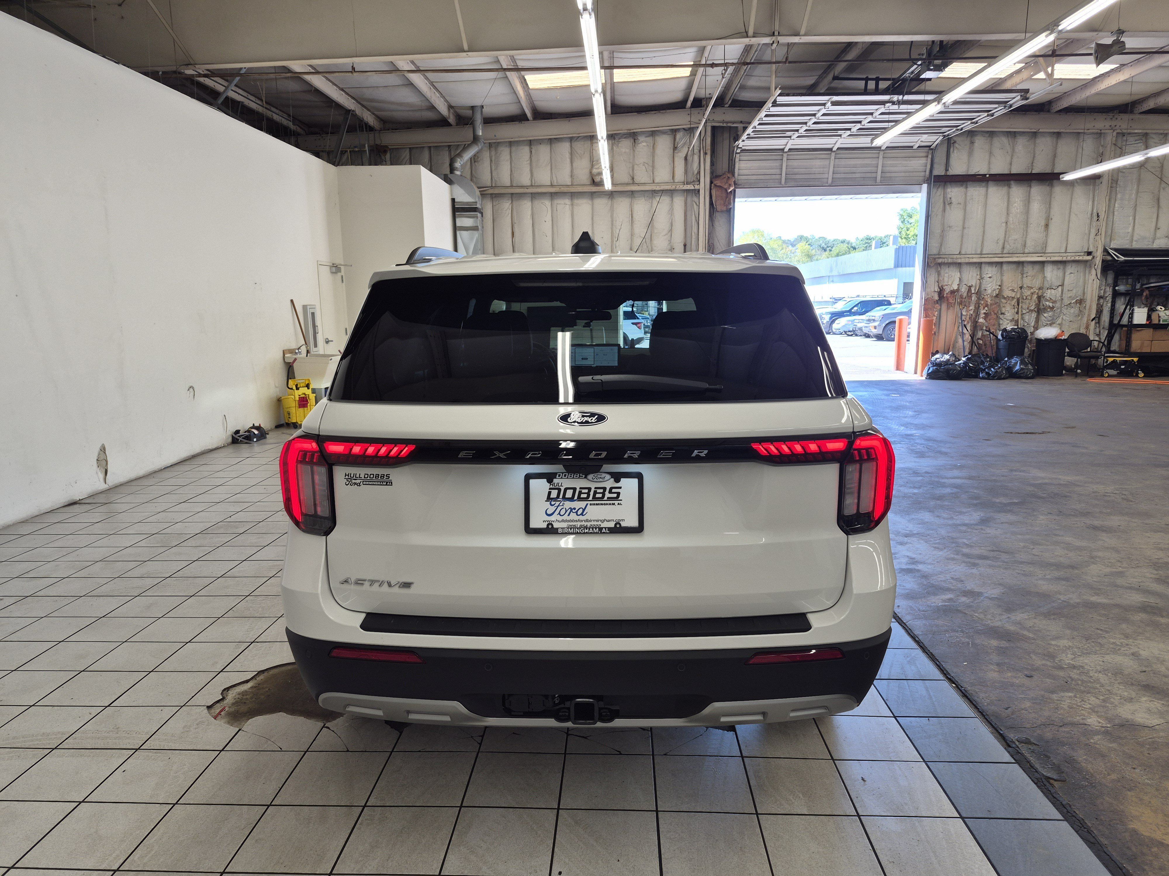 New 2027 Ford Explorer Active w/ Active Comfort Package RWD image 6
