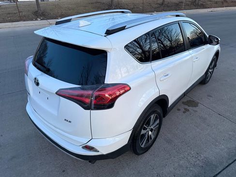 Used 2016 Toyota RAV4 XLE image 9