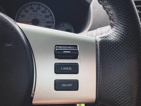 Used 2018 Nissan Frontier PRO-4X AWD/4WD image 11
