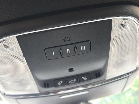 Used 2022 Jeep Grand Cherokee Laredo X AWD/4WD image 41
