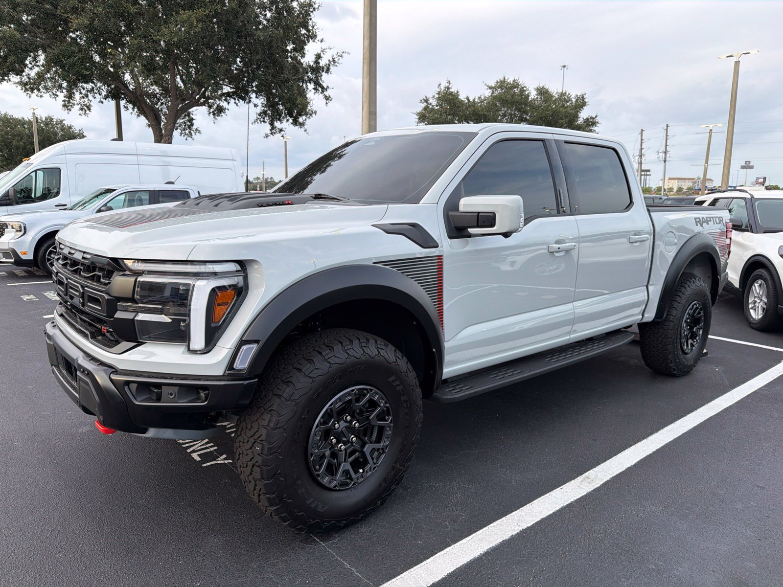 Used 2026 Ford F150 Raptor w/ Equipment Group 803A Raptor R AWD/4WD image 8