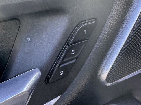 Used 2019 RAM 1500 Laramie AWD/4WD image 24