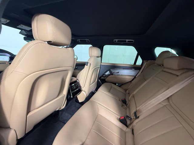 New 2027 Land Rover Range Rover Sport SE AWD/4WD image 30