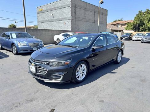 Used 2017 Chevrolet Malibu Hybrid w/ Leather Package FWD image 13