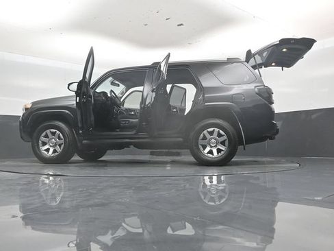 Used 2015 Toyota 4Runner Trail AWD/4WD image 53