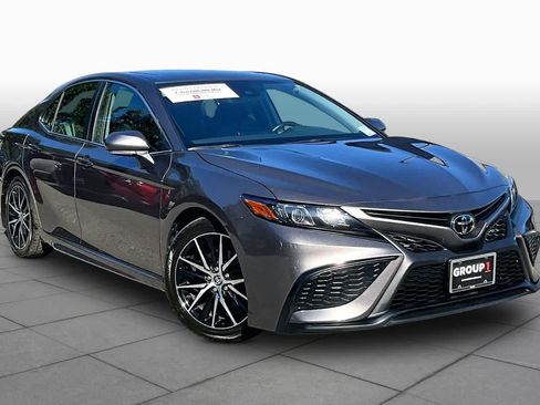 Certified 2024 Toyota Camry SE w/ Cold Weather Package AWD/4WD image 3